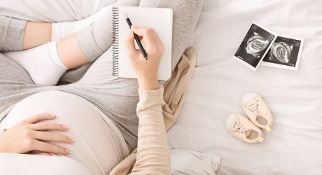 Différence entre une grossesse faite avec un traitement de fertilité et une grossesse