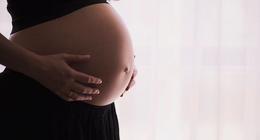 Maternidad a partir de los 35, ¿más riesgos?
