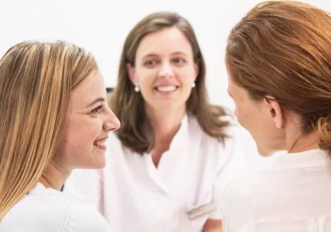 Qui assure la gestation du bébé dans la méthode ROPA ?