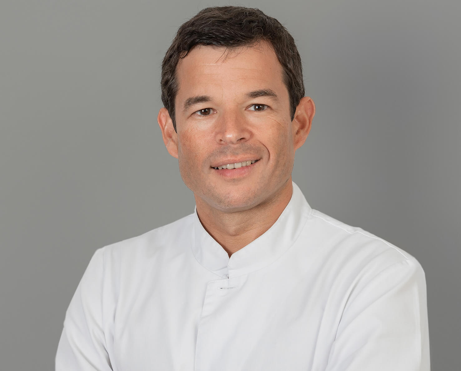 Dr. Luis Zamora