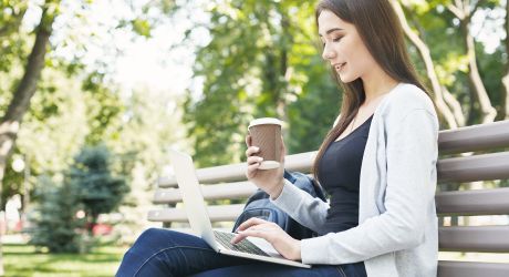 El consum de cafeïna pot afectar la fertilitat.
