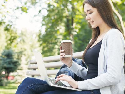 El consum de cafeïna pot afectar la fertilitat.