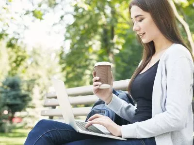 El consum de cafeïna pot afectar la fertilitat.